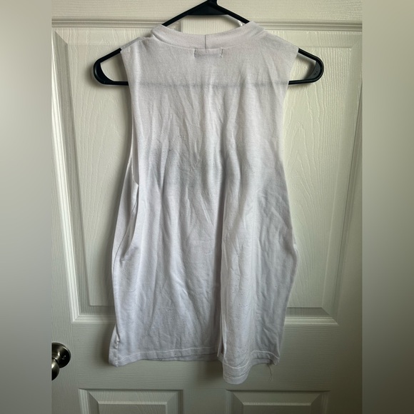 LA Threads muscle tank top - Picture 3 of 4